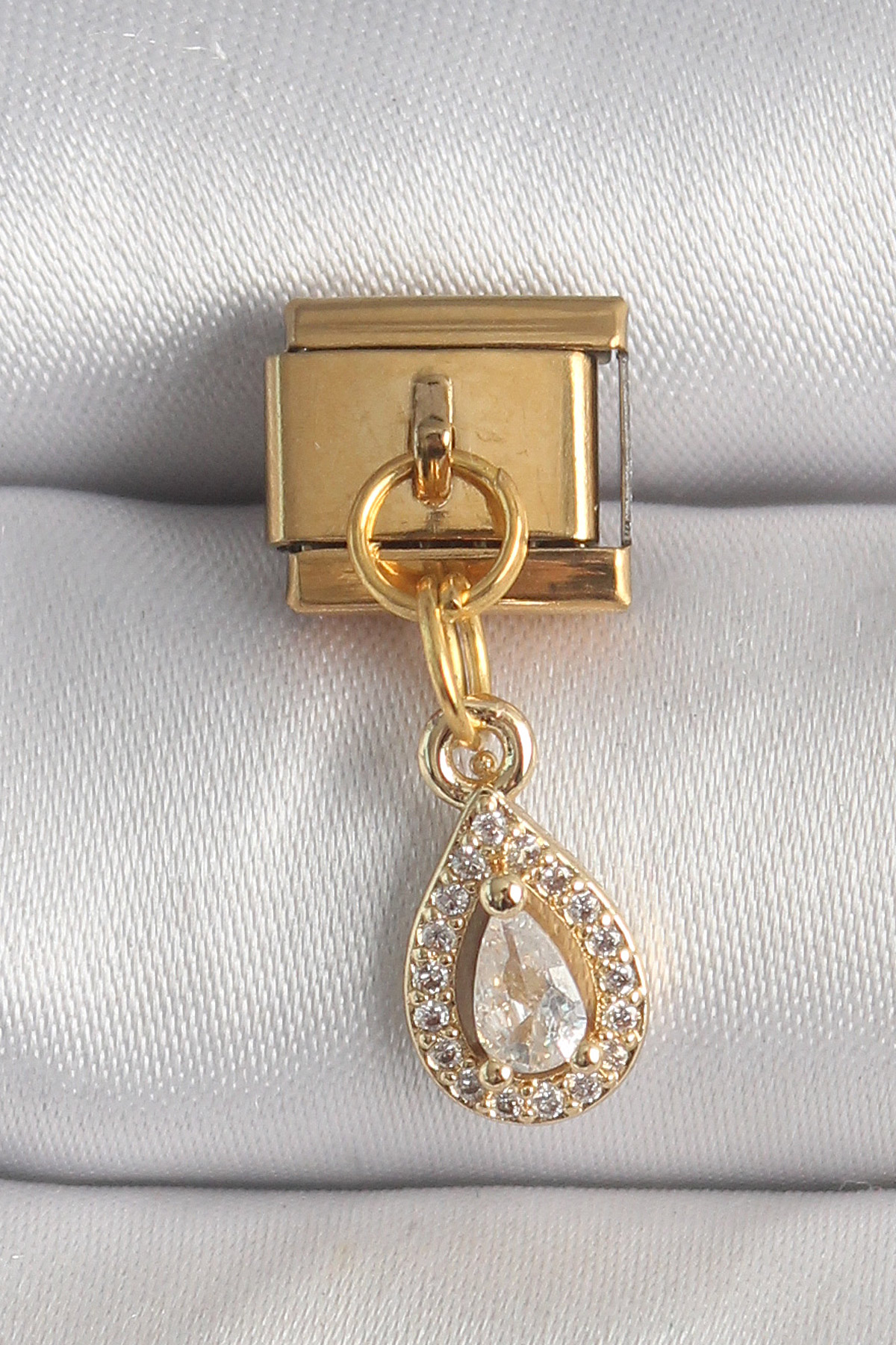 316L Çelik Gold Renk Sallantı Damla Zirkon Taşlı Nomination Charm