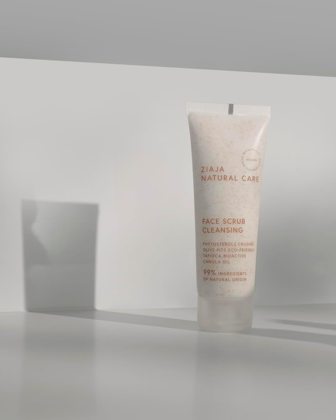 Doğal Bakım Yüz Scrubı 70 Ml