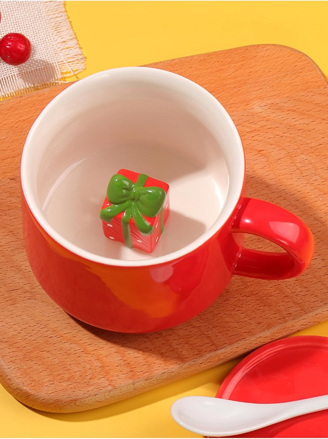 Mukko Home 3D Hediye Kutusu Biblolu Porselen Kupa - 350 Ml, Eğlenceli Ve Şık Tasarım,Kırmızı