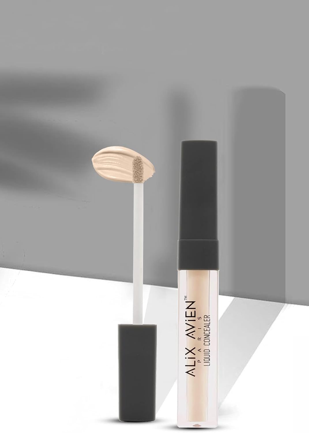 Aydınlık Görünüm Sağlayan Yoğun Likit Göz Altı Kapatıcısı - Liquid Concealer 102 Rose Beige