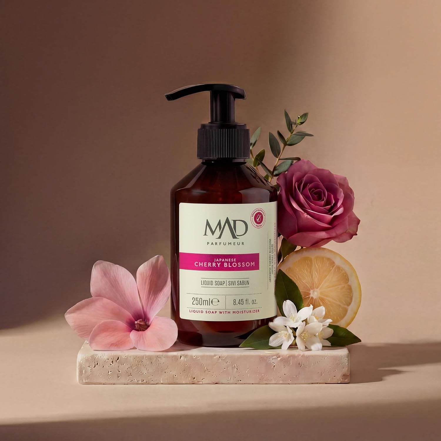 Mad Japanese Cherry Blossom Sıvı Sabun 250 ml – Yasemin, Menekşe, Misk ile Meyvemsi ve Çiçeksi Ferahlık