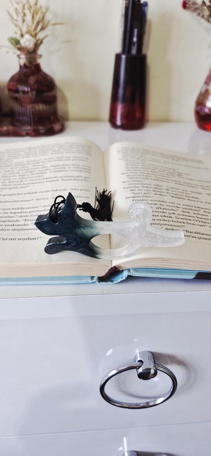 Reçine Kitap Ayracı, El Yapımı, Şeffaf ve Koyu Mavi Renk, Püsküllü, Dekoratif Okuma Aksesuarı