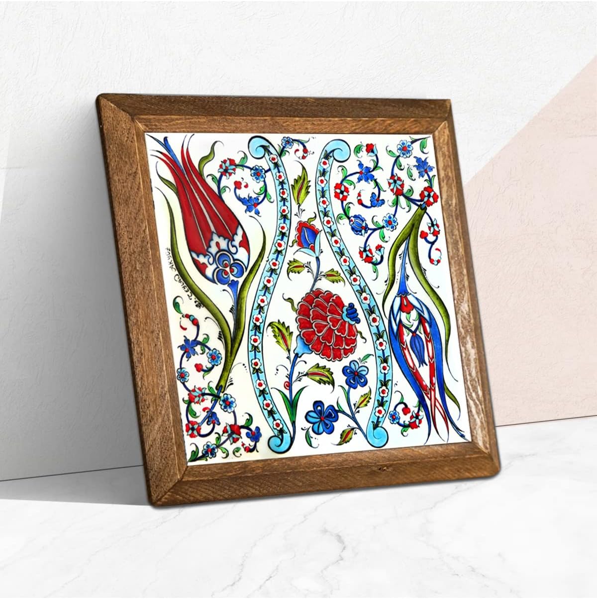 Pinecone Çini Sanatı Lale Taş Duvar Tablosu - Ahşap Çerçeveli Taş Tablo - 25x25 cm - Dekoratif Duvar Sanatı - Modern Ev ve Ofis Duvar Dekoru W1-185