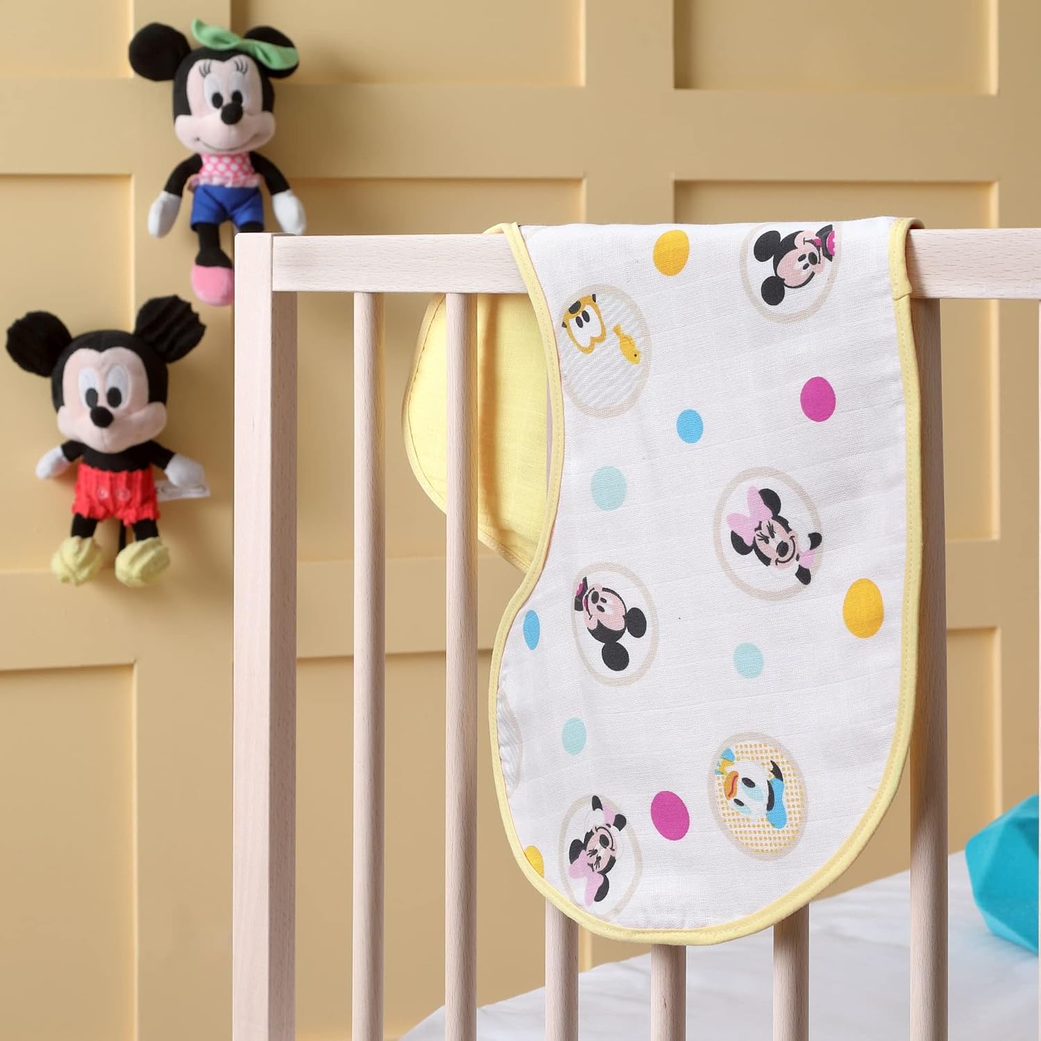 Disney Mickey Lisanslı Karakter Baskılı Pamuk Müslin Bebek Omuz Bezi, Çok Renkli, 20x55 cm