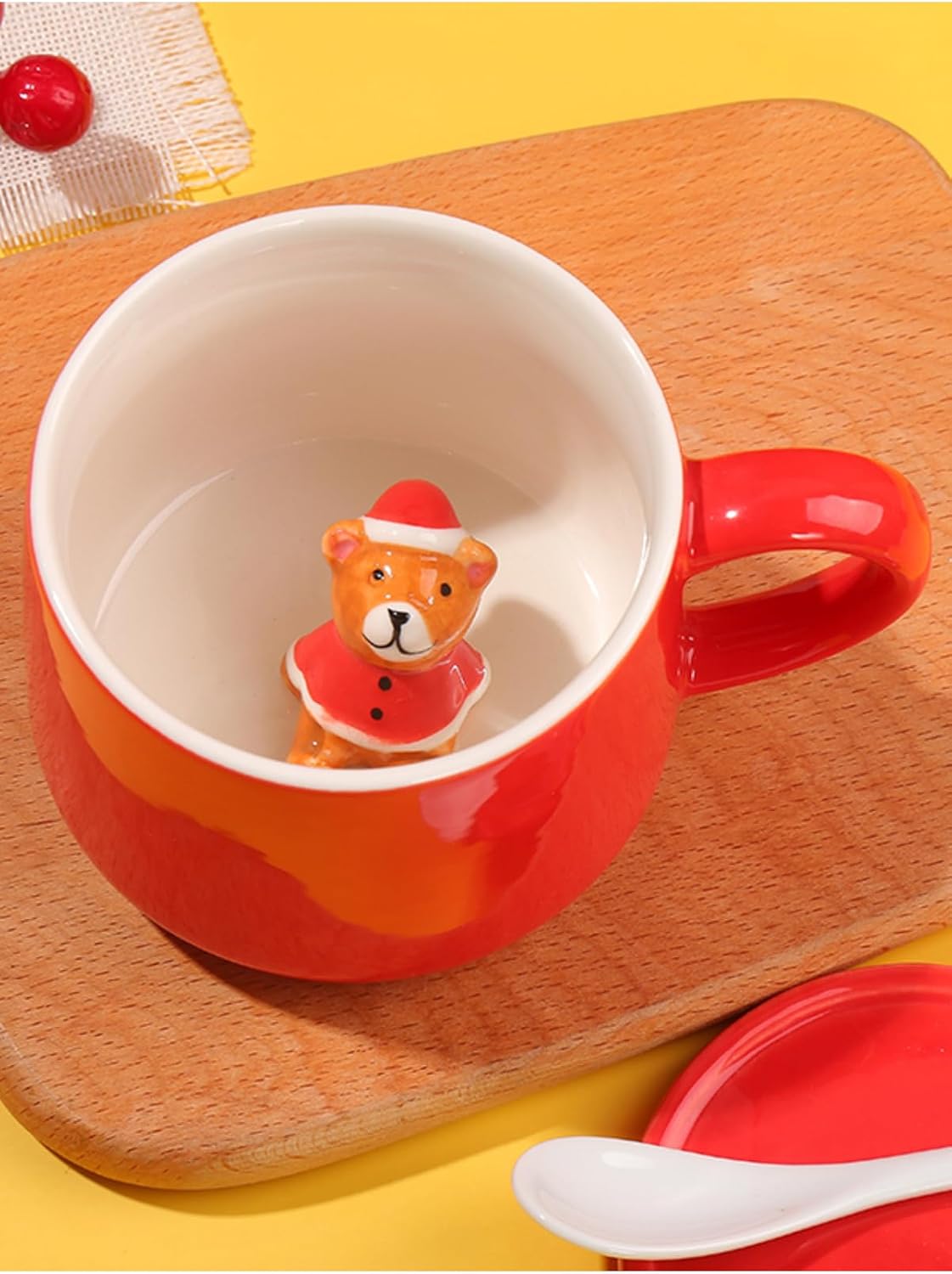 Mukko Home 3D Kırmızı Şapkalı Ayıcık Sevimli Biblo Sürpriz Porselen Kupa 350 Ml, Şık Ve Eğlenceli,Kırmızı