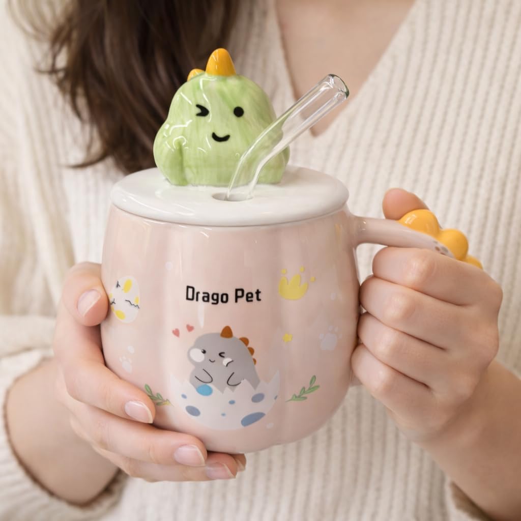 Sevimli Dinozor Figürlü Kapaklı Seramik Mug 300ml Kahve Kupası Kaşıklı Tasarım Kupa Ofis Masaüstü Kahve Bardağı Kapaklı Kupa Latte Çay Dekoratif Kahve Kupası Sevimli Kupa | (Dinozor Pembe)