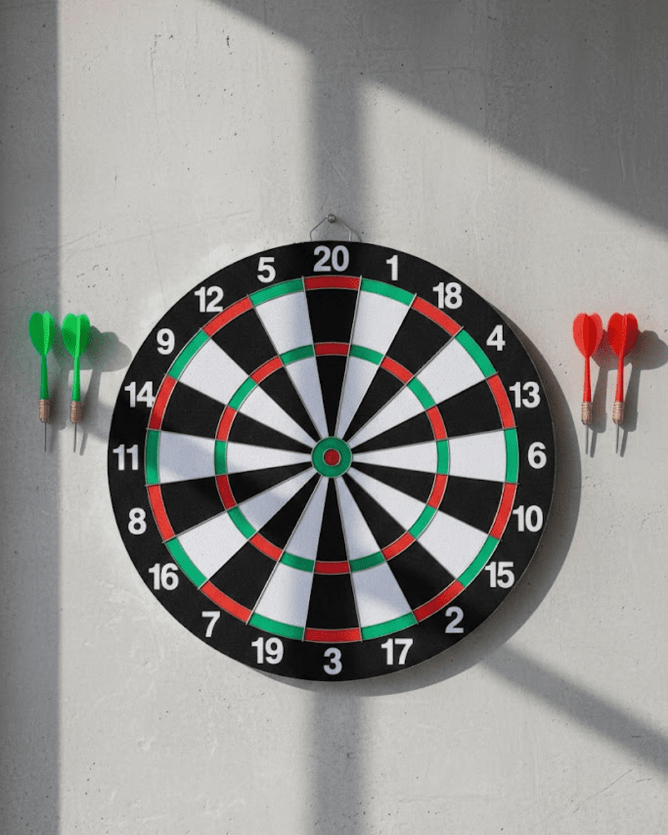 Ev ve Oyun Alanları İçin Dart Tahtası 12 İnç 4 Dart Oku Dahil