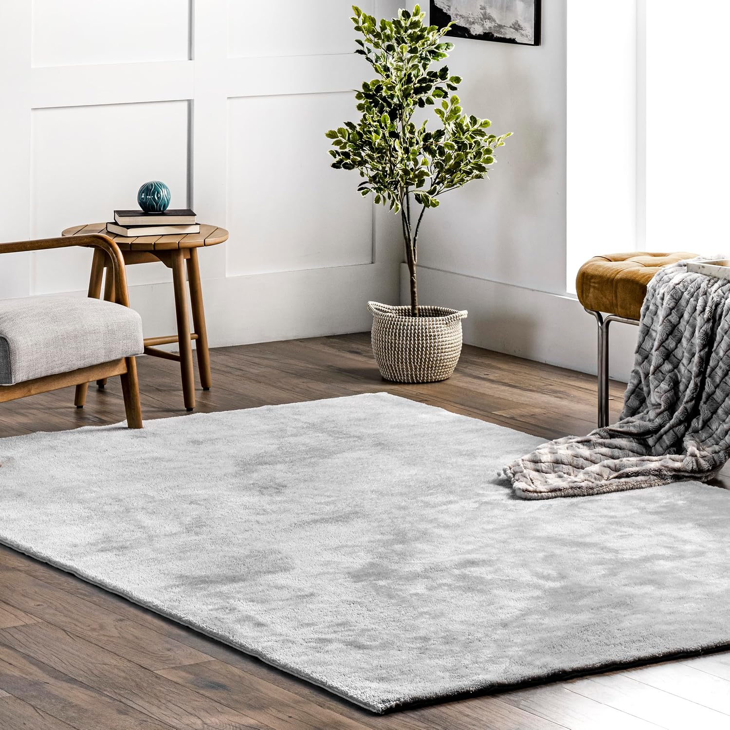 Loni Solid Makinede Yıkanabilir Shag Accent Kilim, 2x3, Açık Gri