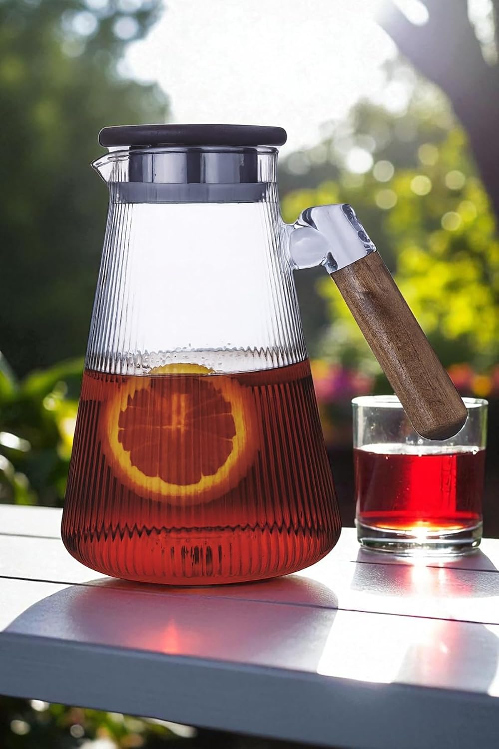 Valora Akasya Kapaklı ve Saplı Filtreli Cam Sürahi 1,8 Litre