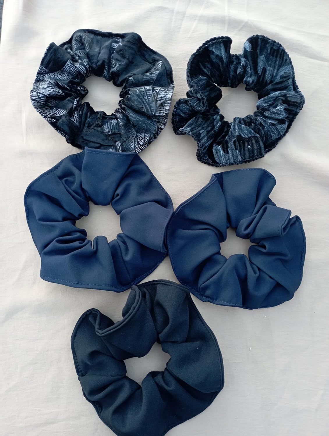 Büyük Boy Scrunchie Saç Tokası, Siyah ve Lacivert, Kadife ve Düz Kumaş, 5 Adet