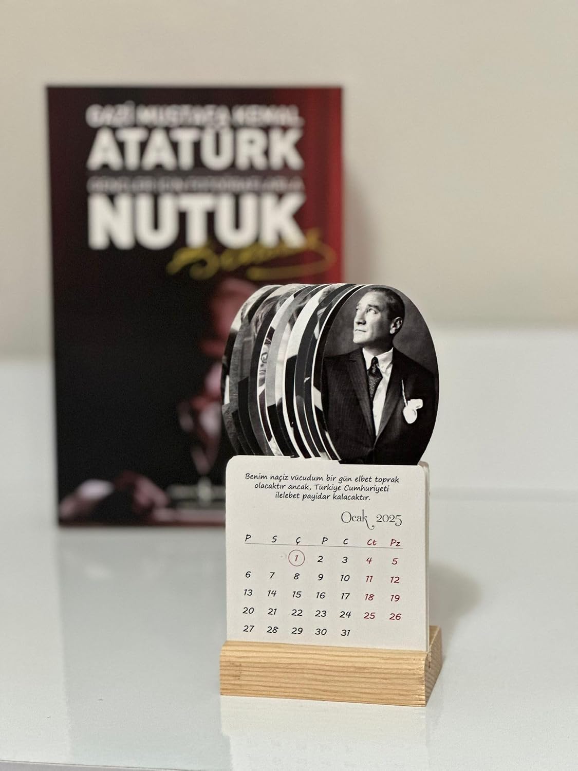 2026 Atatürk Takvimi Ahşap Ayaklı Atatürk Temalı Mini Özel Tasarım Takvim, Atatürk 2026 Takvim