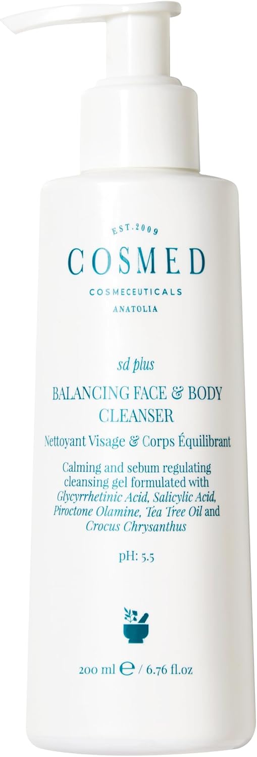 Cosmed Yağlı Ciltler İçin Pullanma Karşıtı Yüz ve Vücut Temizleyicisi 200 ml