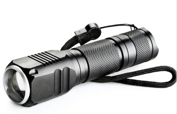 F-82 T6 Led Zoomlu 2000 LM Yüksek Işık Şarjlı El Feneri