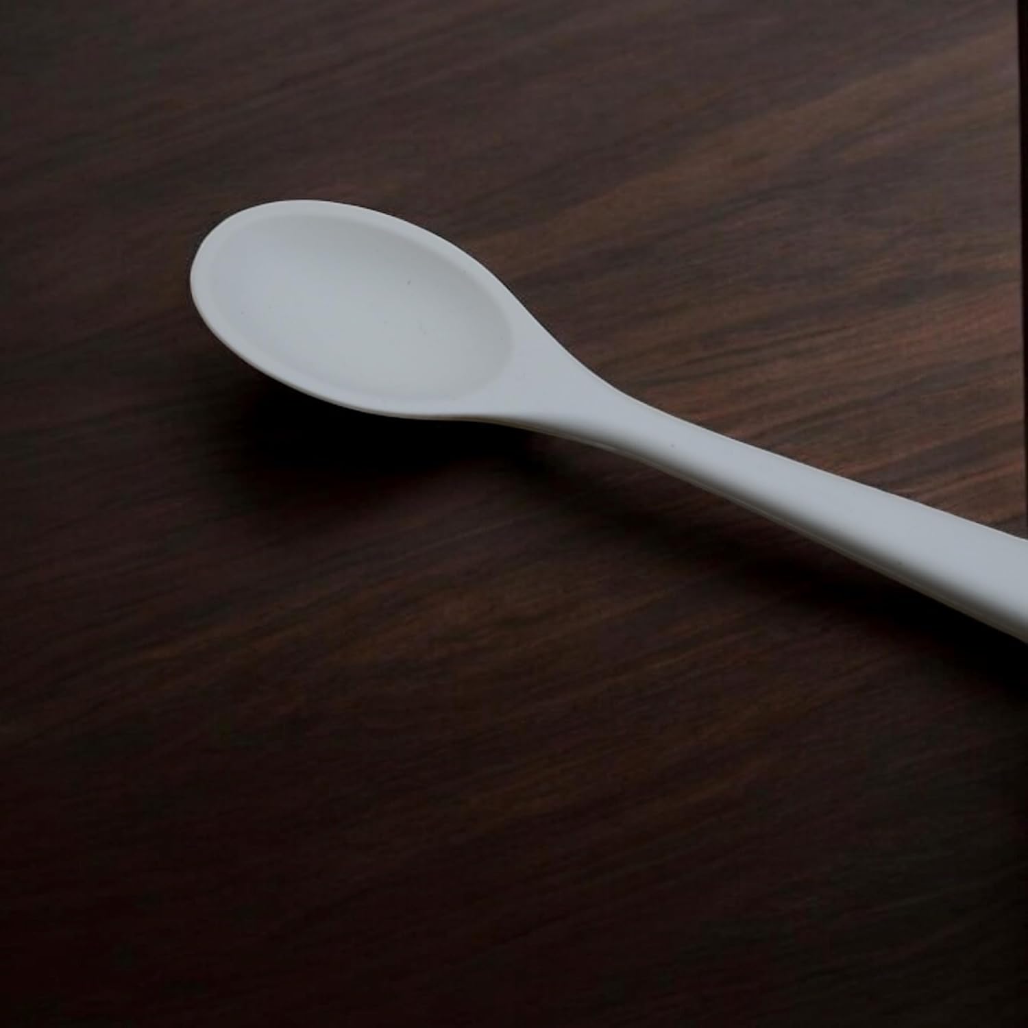 Silikon Pişirme ve Servis Kaşık- 27,5 CM Krem Renkli Özel Seri