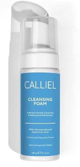 Yatıştırıcı Nemlendirici Etkili Yüz Temizleme Köpüğü. Tüm Cilt Tipleri 150ml