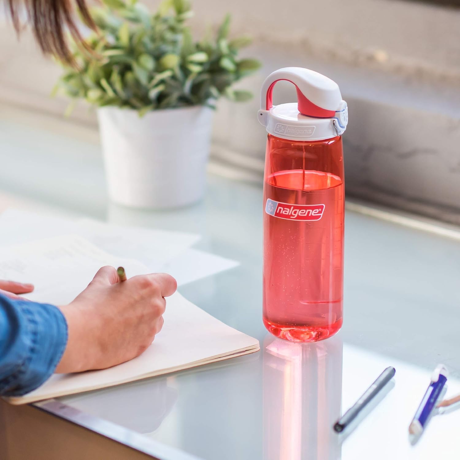 İçecek ve plastik şişe Everyday OTF