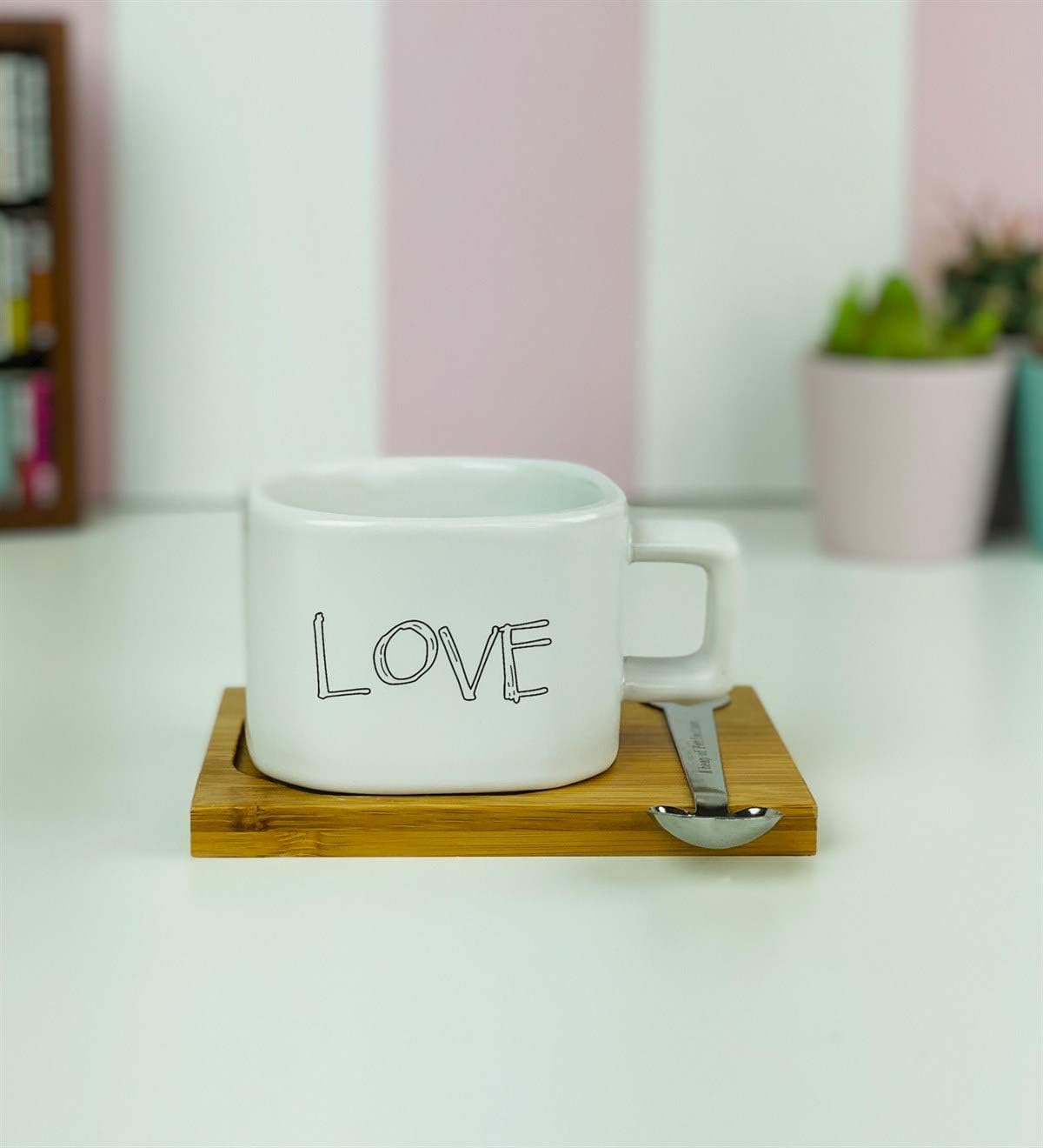 Love Tasarımlı Ahşap Standlı Kupa