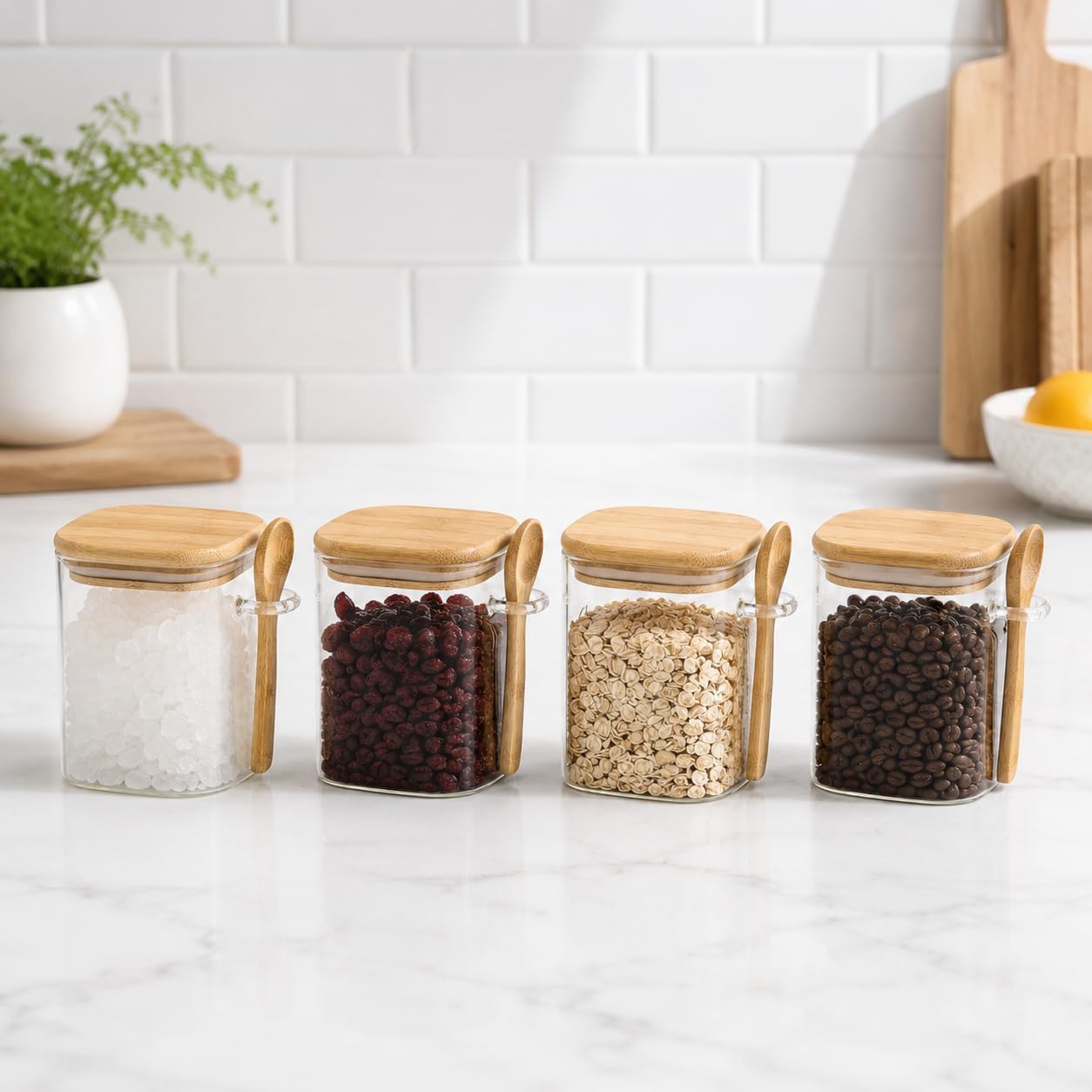 550 ML Kaşıklı Cam Kavanoz 4’lü Set, Bambu Kapaklı Şeffaf Cam Saklama Kabı, Çay Kahve Şeker Baharat Kuruyemiş Kavanozu, Mutfak Düzenleyici Kaşıklı Baharatlık Seti
