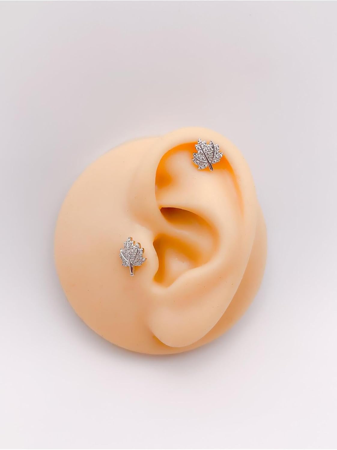 Taşlı Geniş Yaprak Figürlü Kıkırdak Helix Tragus Piercing(1adet)